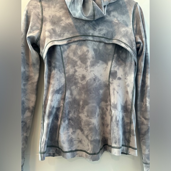 Lululemon Hooded Define Jacket Marble Gray Athleisure Workout | Size 6 - Picture 12 of 14